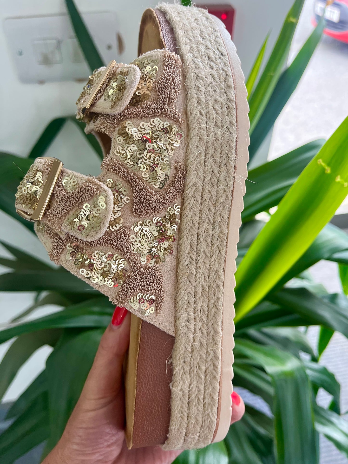 Gold/Beige Flatform Slides
