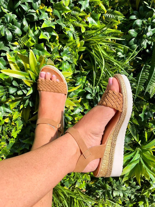 MAYA SANDALS - TAN