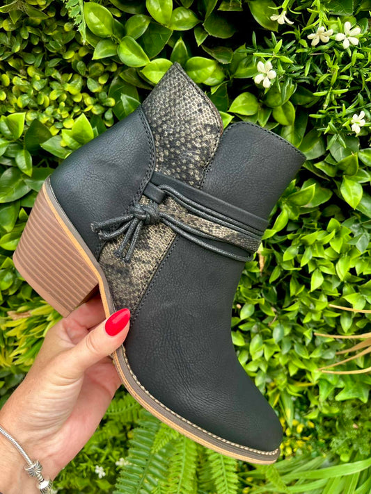 Black Western Leopard Ankle Boots