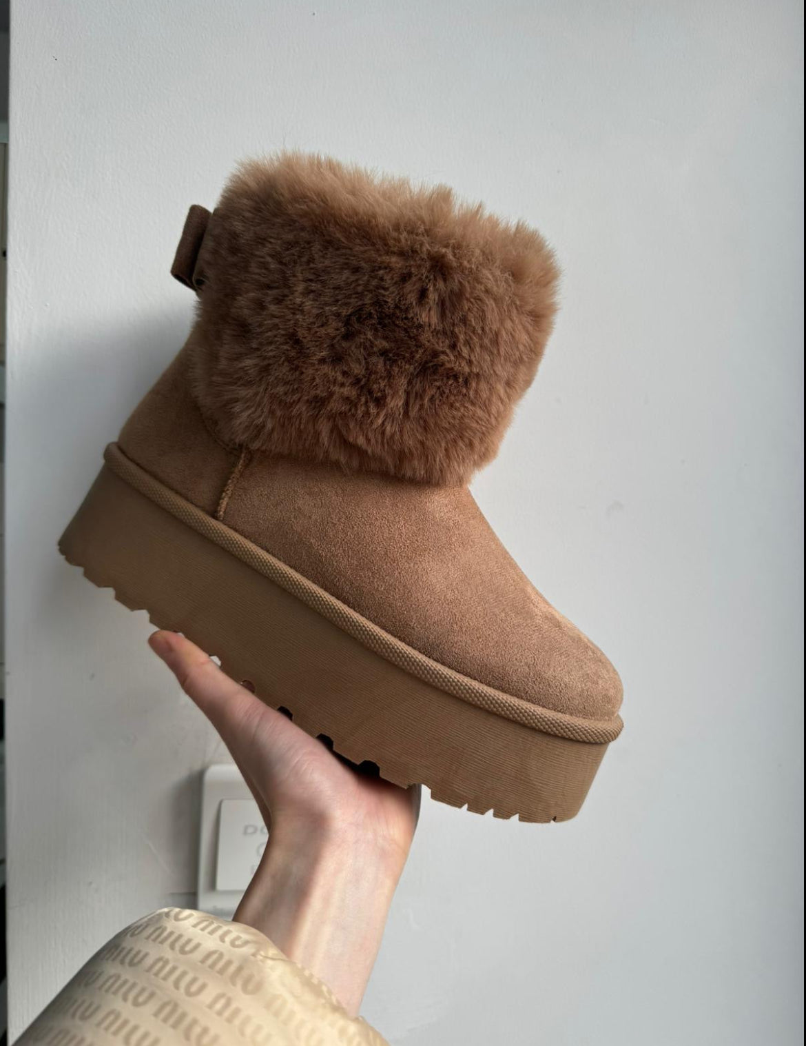 Beige Chunky Back Bow Slipper  Boots