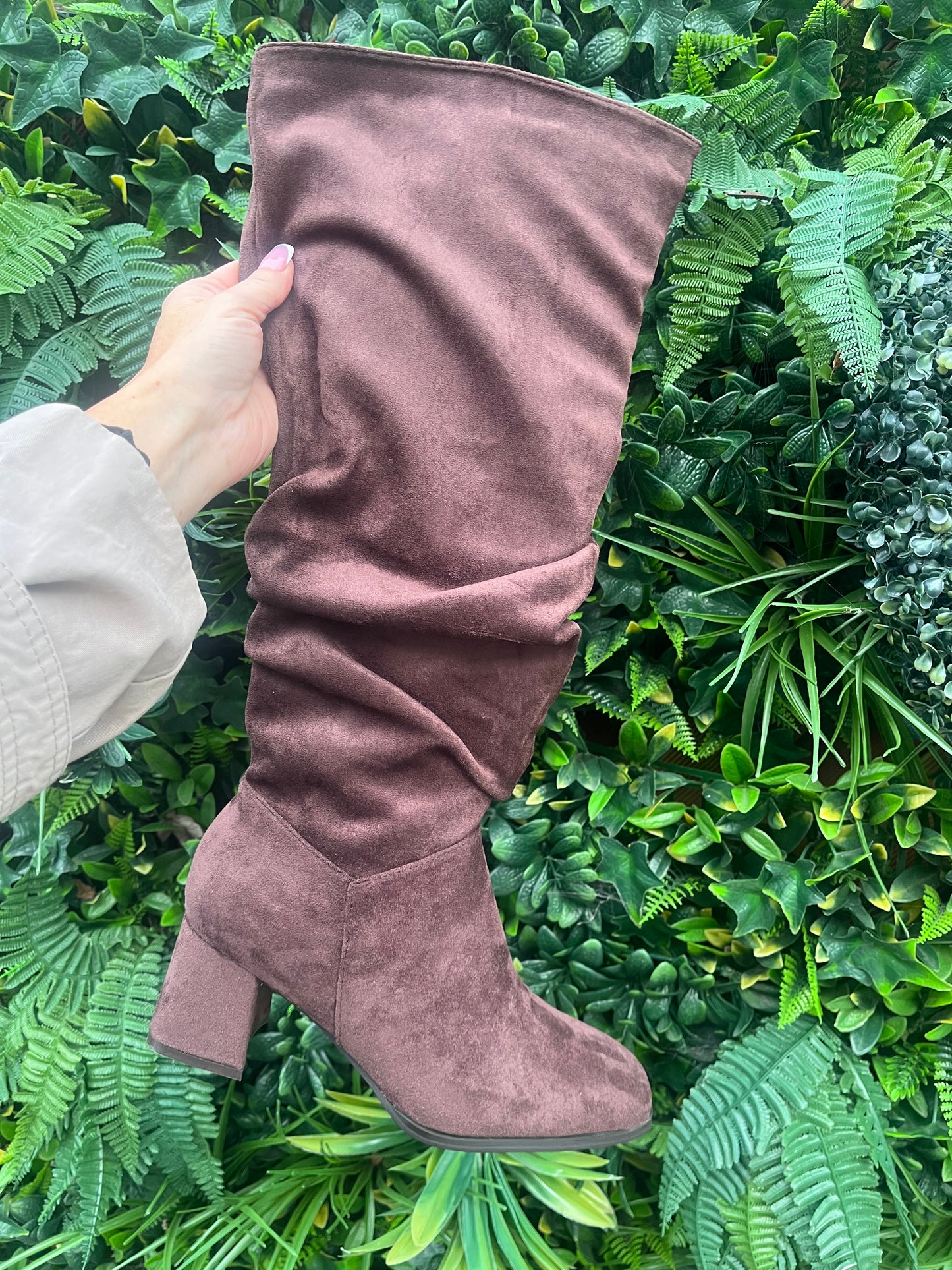 Low block Heel Ruched Boots - Brown