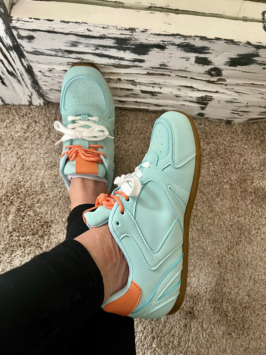 Aqua Fresh Trainers